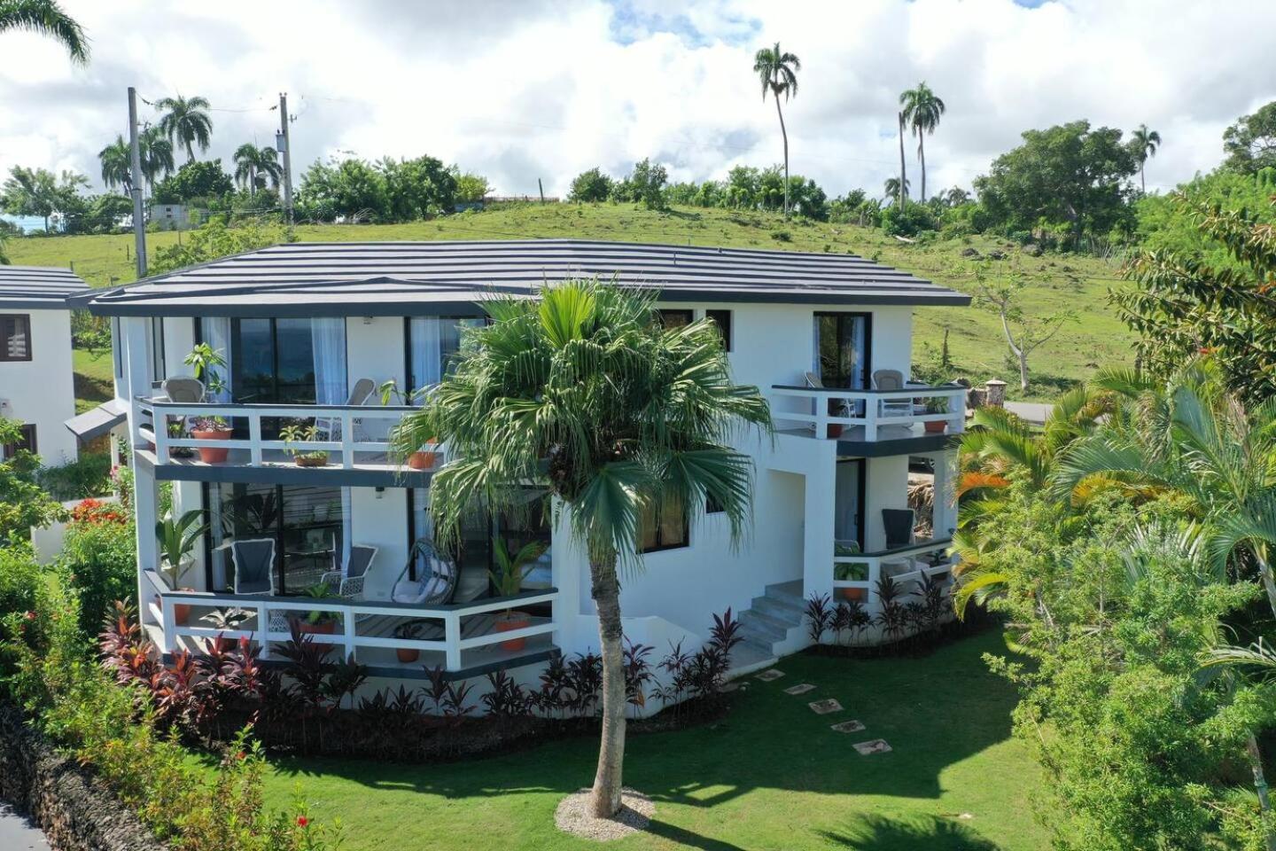 Catalina, Cabrera Oceanview Multi 2 Bd 2 Bath Condo Units With Balcony And Pool Eksteriør billede
