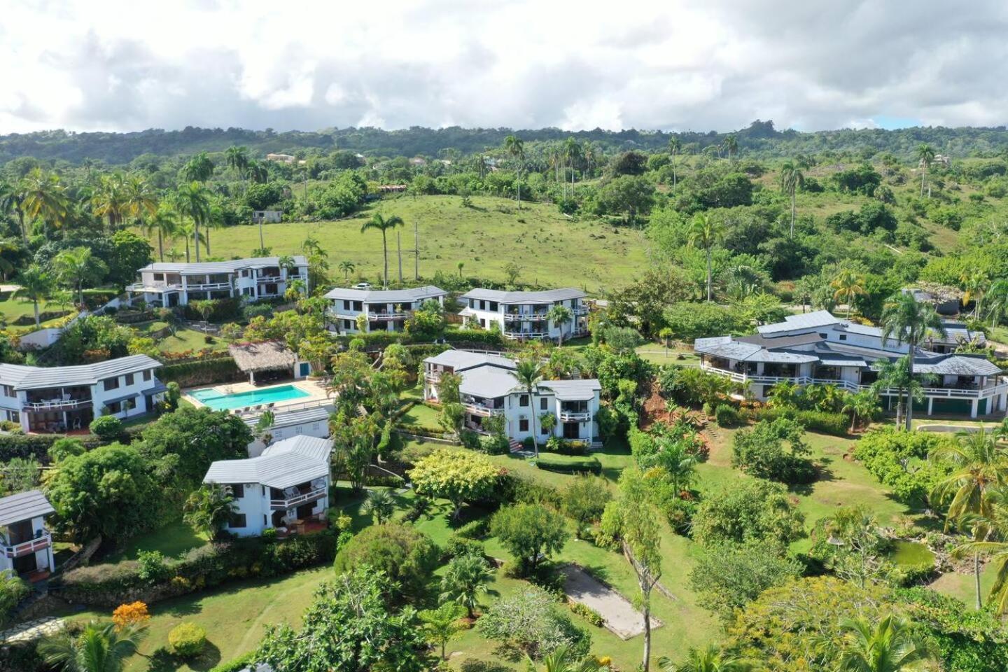 Catalina, Cabrera Oceanview Multi 2 Bd 2 Bath Condo Units With Balcony And Pool Eksteriør billede