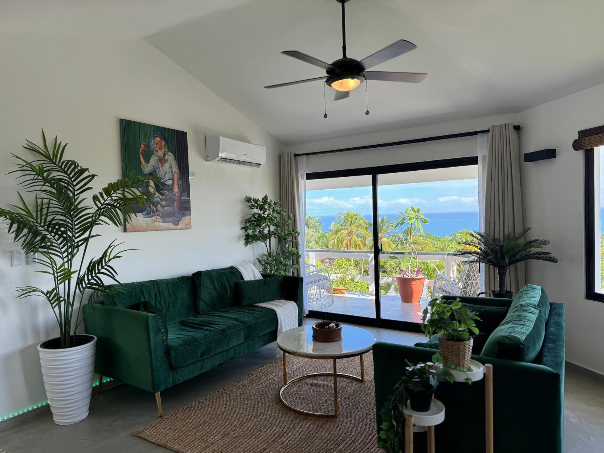 Catalina, Cabrera Oceanview Multi 2 Bd 2 Bath Condo Units With Balcony And Pool Eksteriør billede