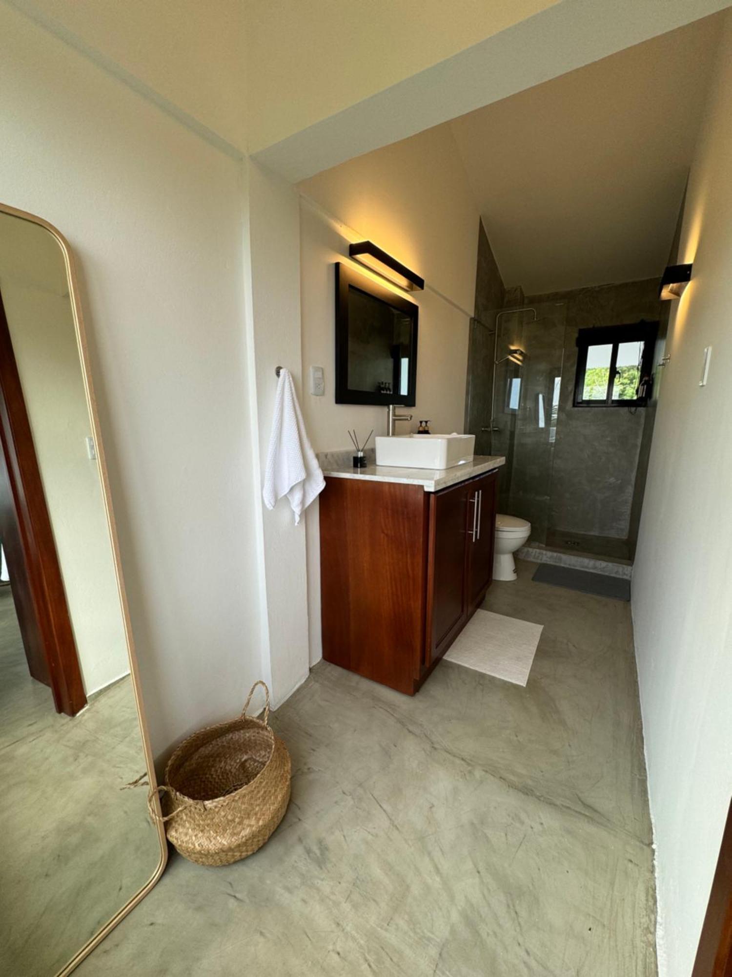 Catalina, Cabrera Oceanview Multi 2 Bd 2 Bath Condo Units With Balcony And Pool Eksteriør billede