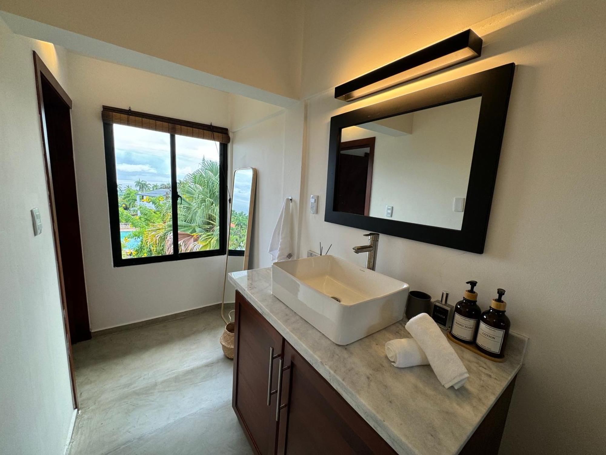 Catalina, Cabrera Oceanview Multi 2 Bd 2 Bath Condo Units With Balcony And Pool Eksteriør billede