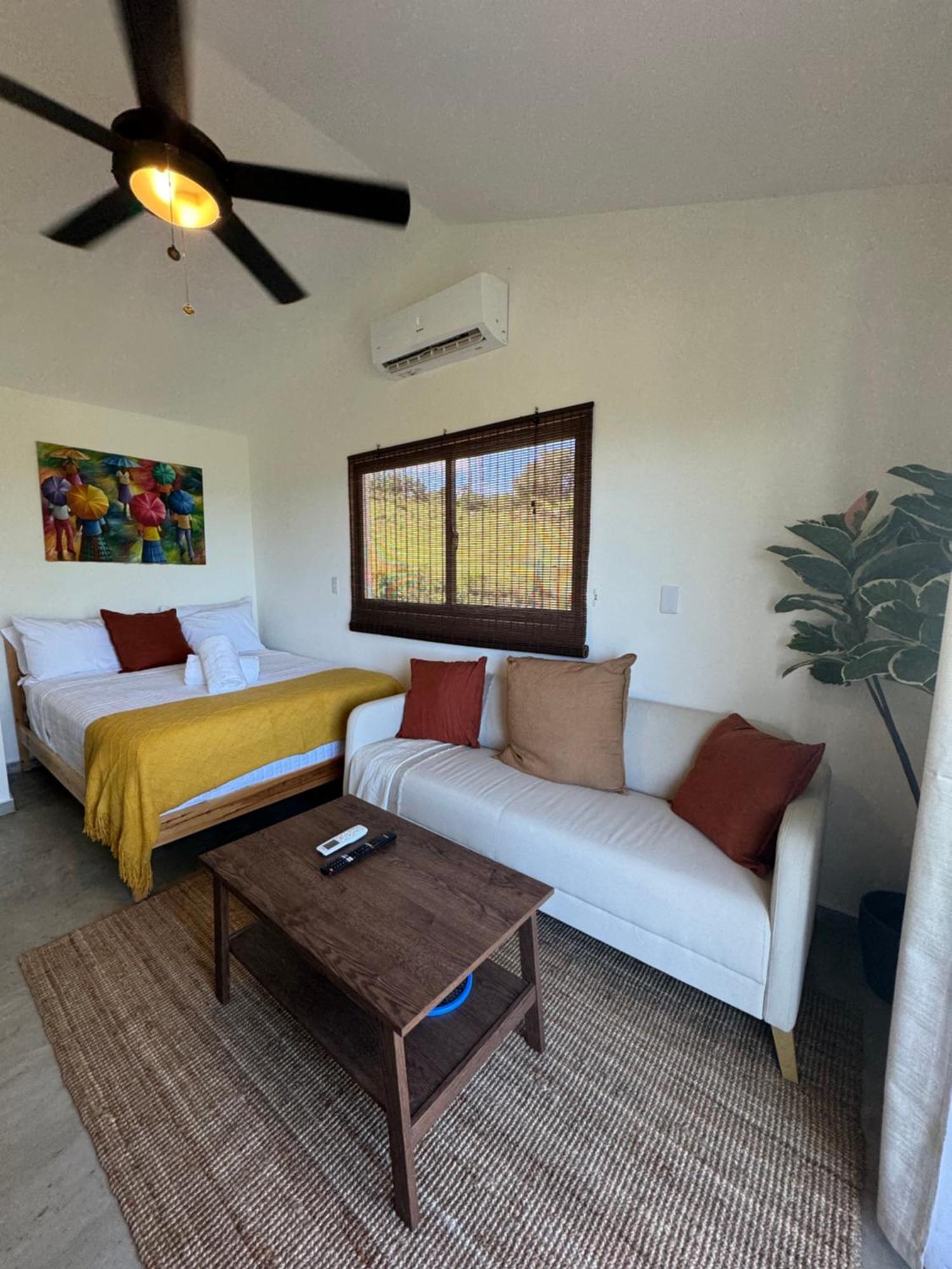 Catalina, Cabrera Oceanview Multi 2 Bd 2 Bath Condo Units With Balcony And Pool Eksteriør billede