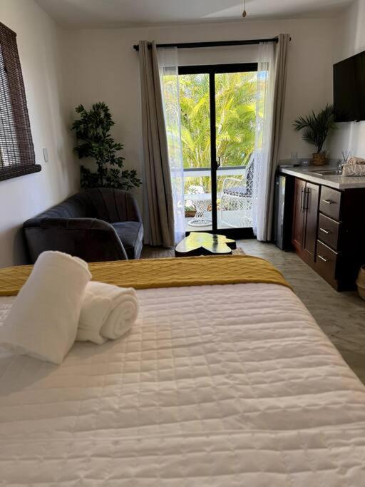 Catalina, Cabrera Oceanview Multi 2 Bd 2 Bath Condo Units With Balcony And Pool Eksteriør billede