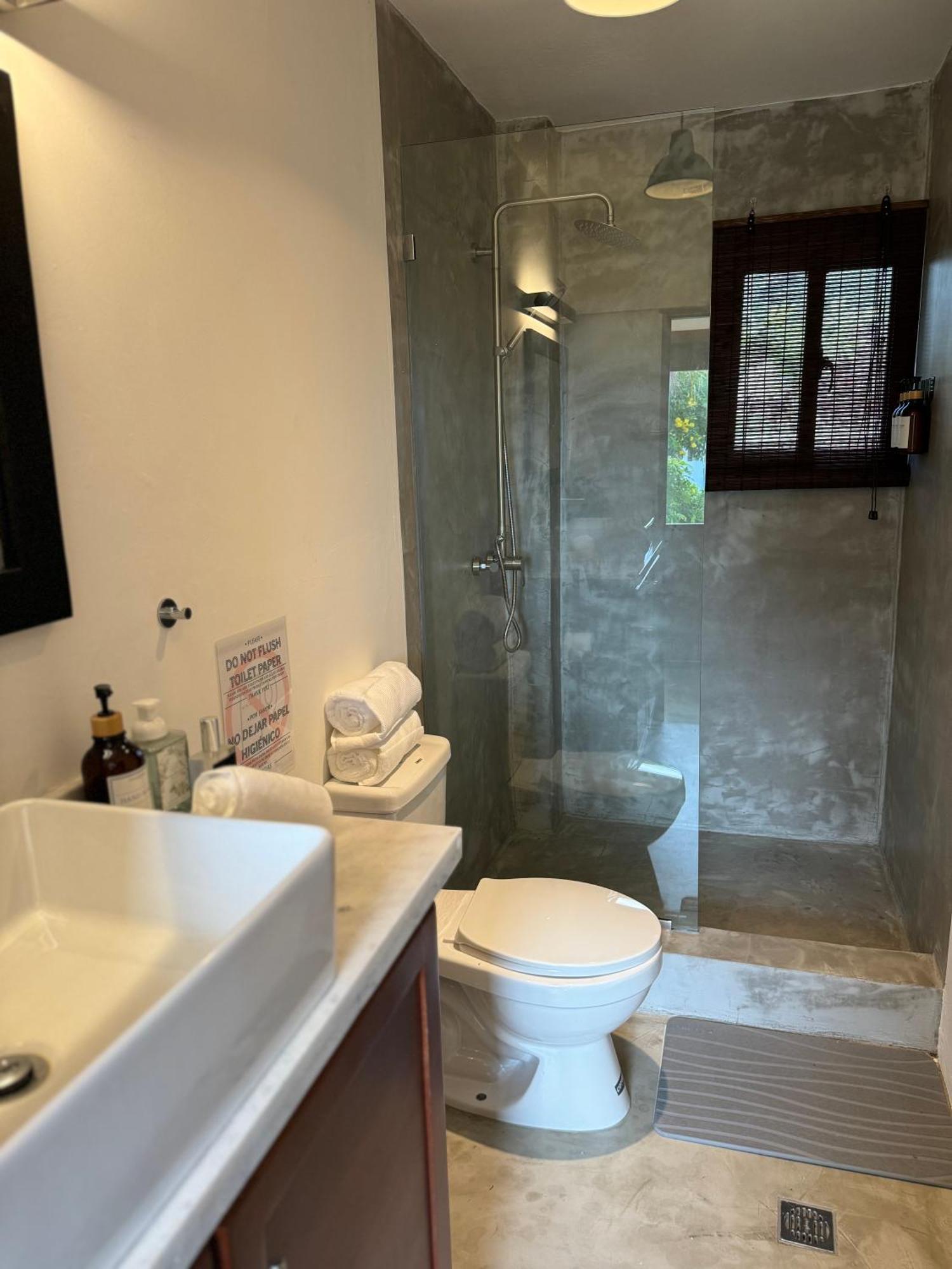 Catalina, Cabrera Oceanview Multi 2 Bd 2 Bath Condo Units With Balcony And Pool Eksteriør billede