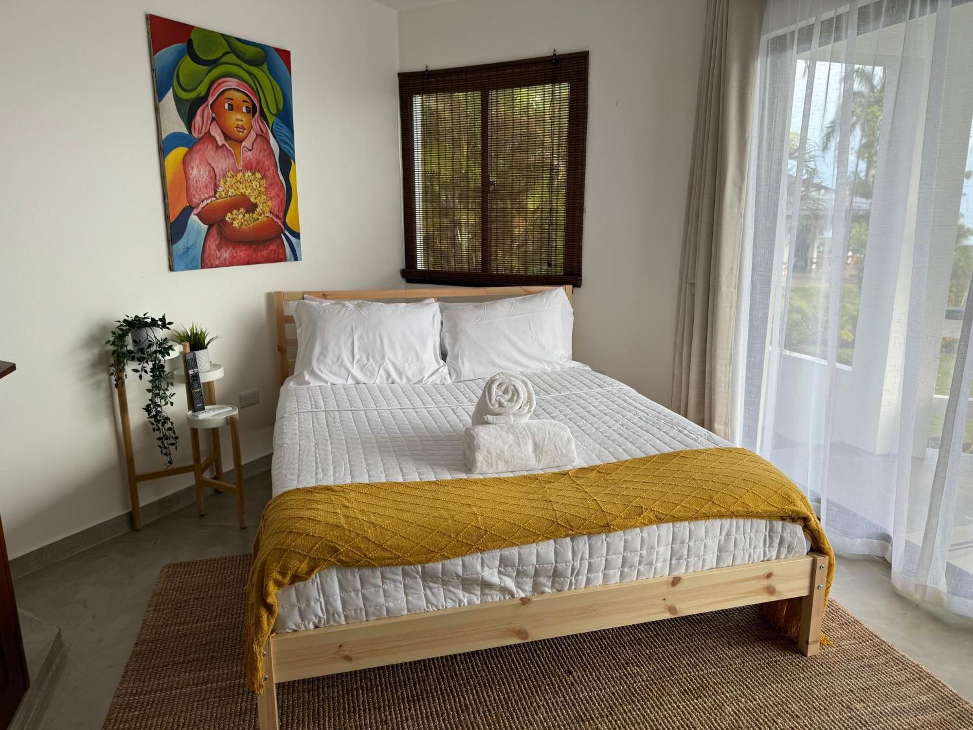 Catalina, Cabrera Oceanview Multi 2 Bd 2 Bath Condo Units With Balcony And Pool Eksteriør billede