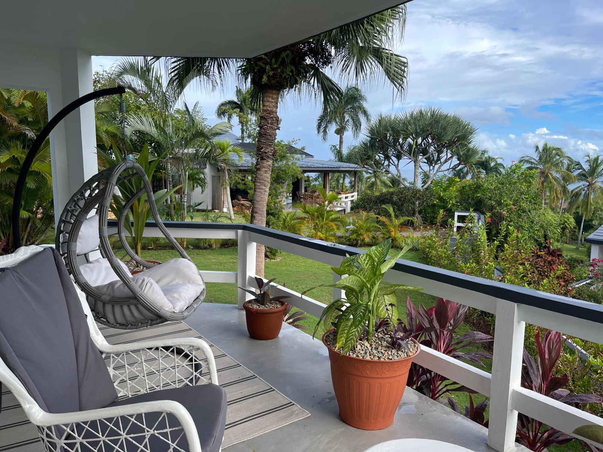 Catalina, Cabrera Oceanview Multi 2 Bd 2 Bath Condo Units With Balcony And Pool Eksteriør billede